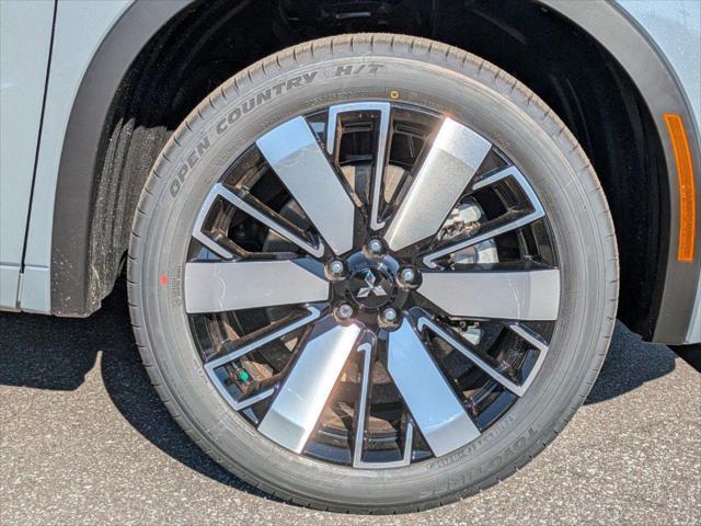 new 2025 Mitsubishi Outlander car, priced at $38,880