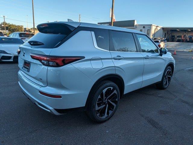 new 2024 Mitsubishi Outlander car, priced at $34,385