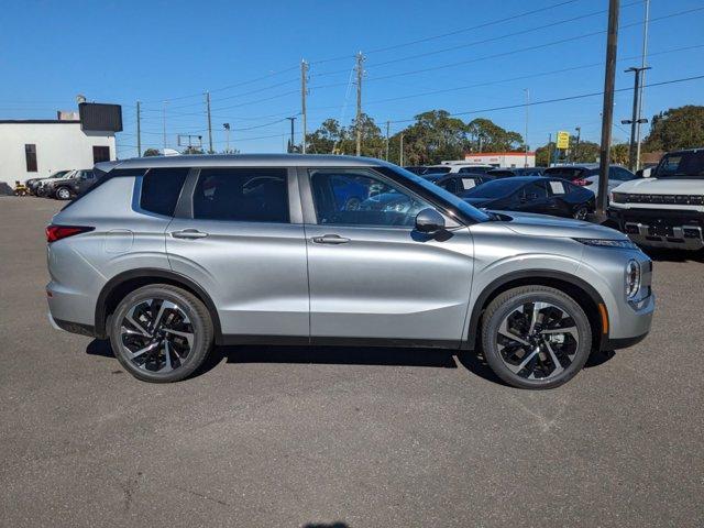 new 2024 Mitsubishi Outlander car, priced at $36,090