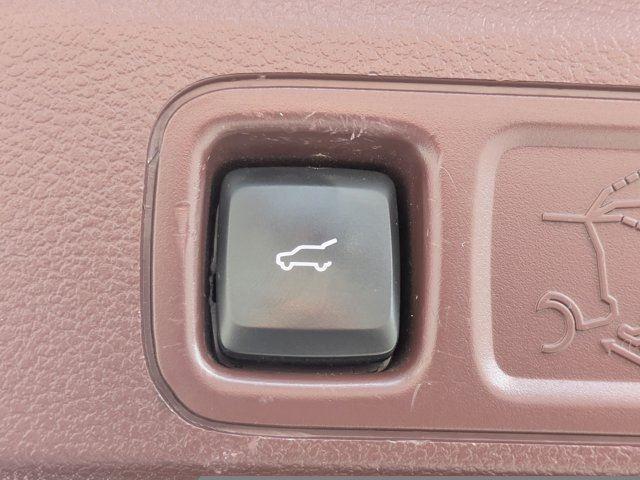 used 2019 Lincoln Navigator L car, priced at $40,995