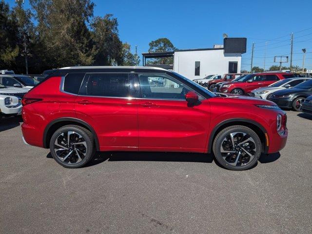 new 2024 Mitsubishi Outlander car, priced at $31,095