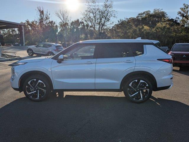 new 2024 Mitsubishi Outlander car, priced at $24,460