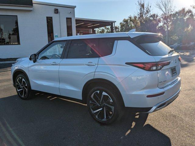 new 2024 Mitsubishi Outlander car, priced at $24,460