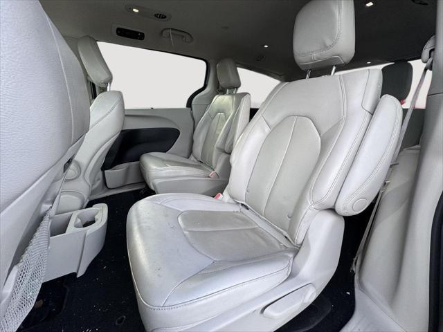used 2021 Chrysler Pacifica Hybrid car, priced at $19,995