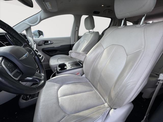 used 2021 Chrysler Pacifica Hybrid car, priced at $19,995