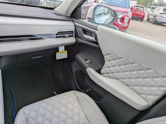 new 2025 Mitsubishi Outlander PHEV car