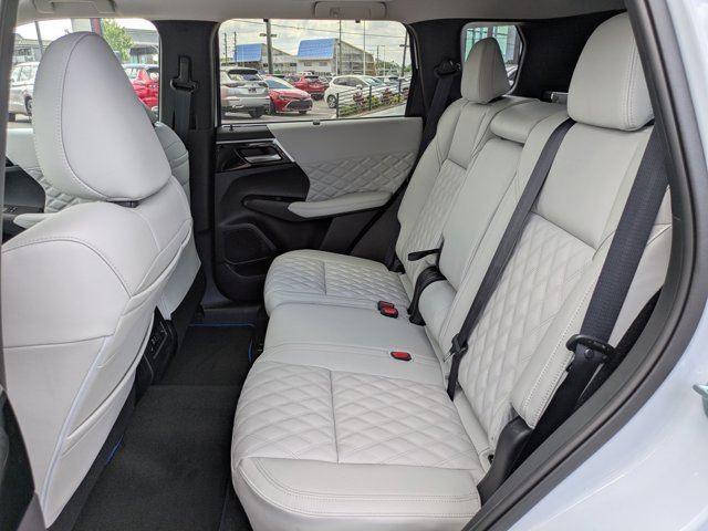 new 2025 Mitsubishi Outlander PHEV car