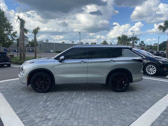 new 2024 Mitsubishi Outlander car, priced at $27,990