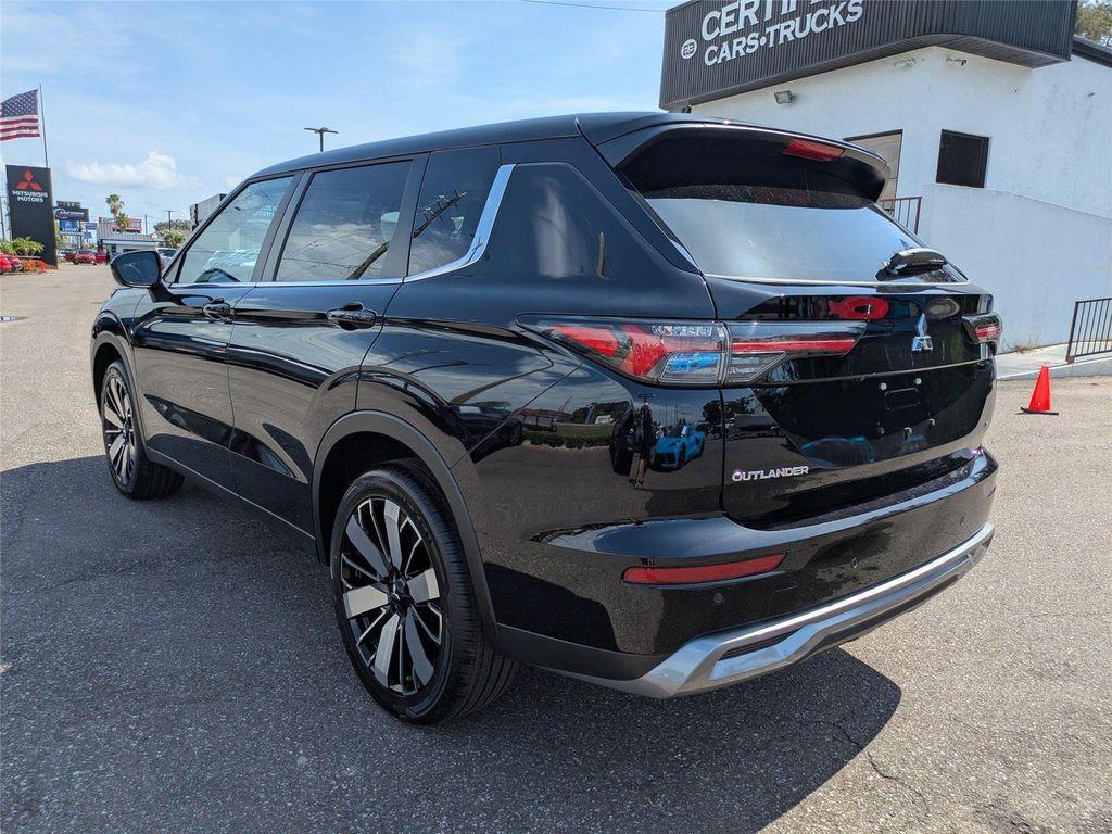 new 2025 Mitsubishi Outlander car, priced at $34,055
