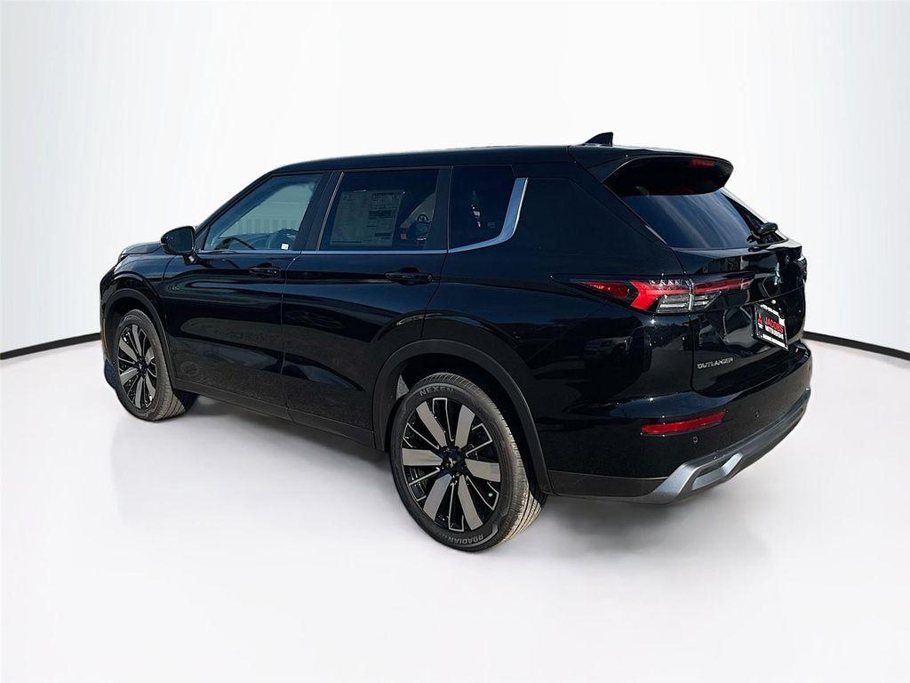 new 2025 Mitsubishi Outlander car, priced at $34,055