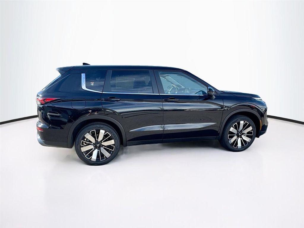 new 2025 Mitsubishi Outlander car, priced at $34,055