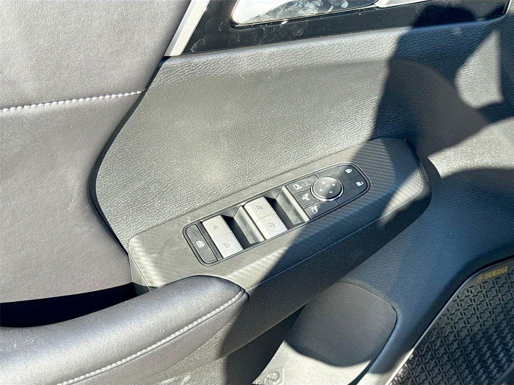 new 2025 Mitsubishi Outlander car, priced at $34,055