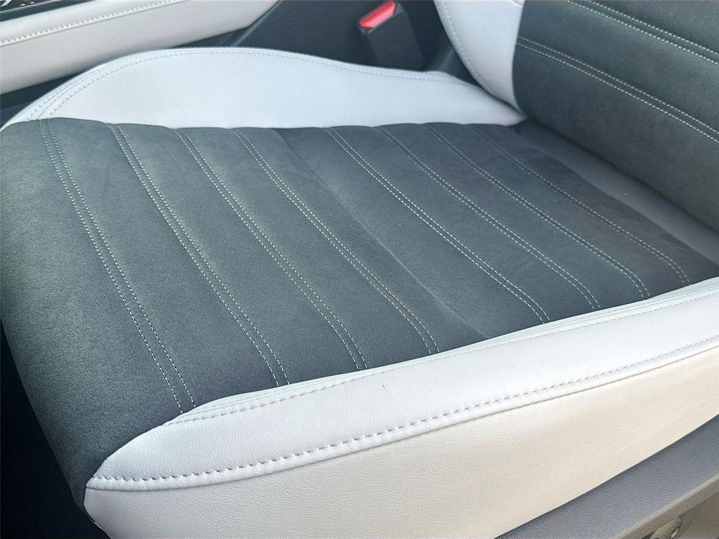 new 2025 Mitsubishi Outlander car, priced at $40,180