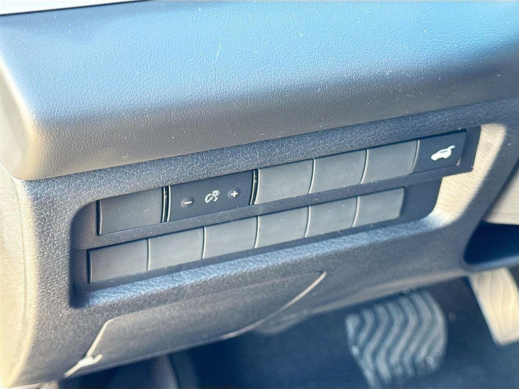 new 2025 Mitsubishi Outlander car, priced at $30,855