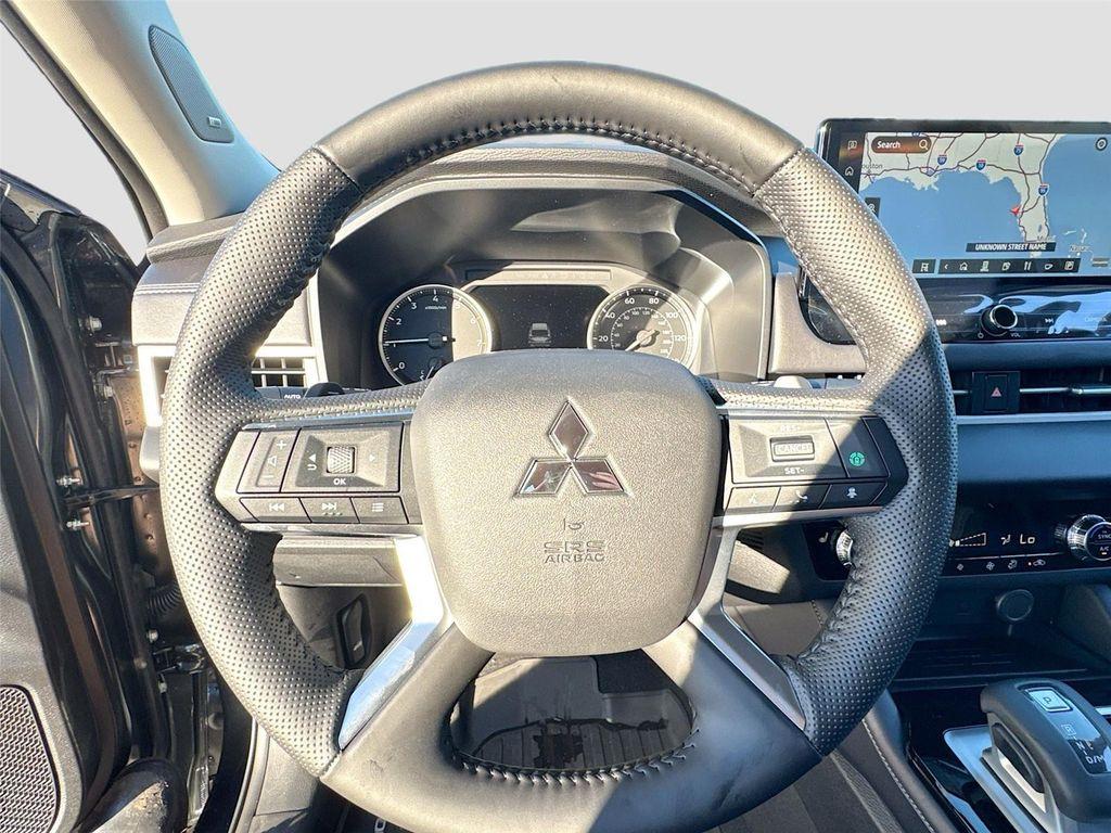 new 2025 Mitsubishi Outlander car, priced at $30,855