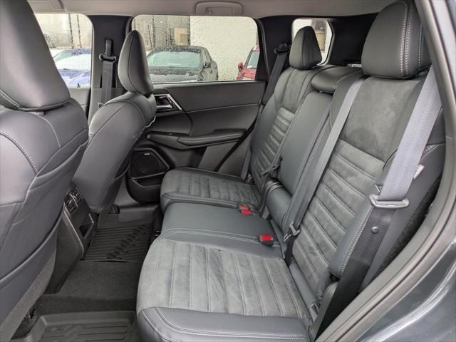 new 2025 Mitsubishi Outlander car, priced at $30,855