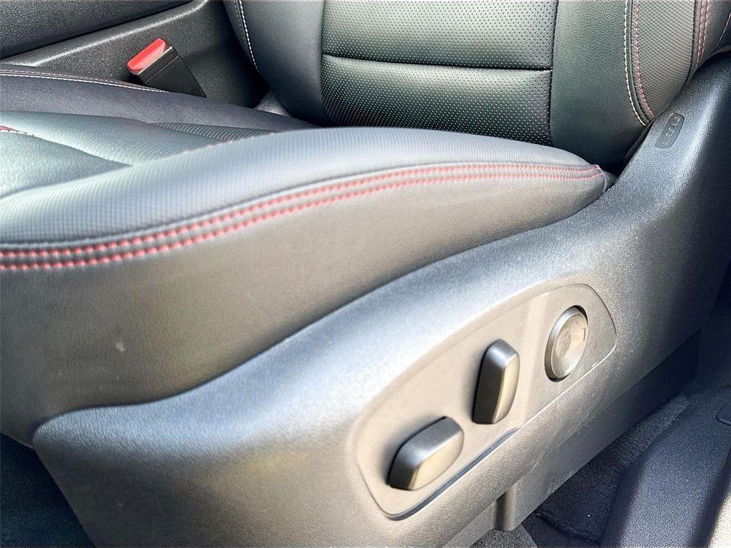 used 2024 Chevrolet Traverse car, priced at $44,000