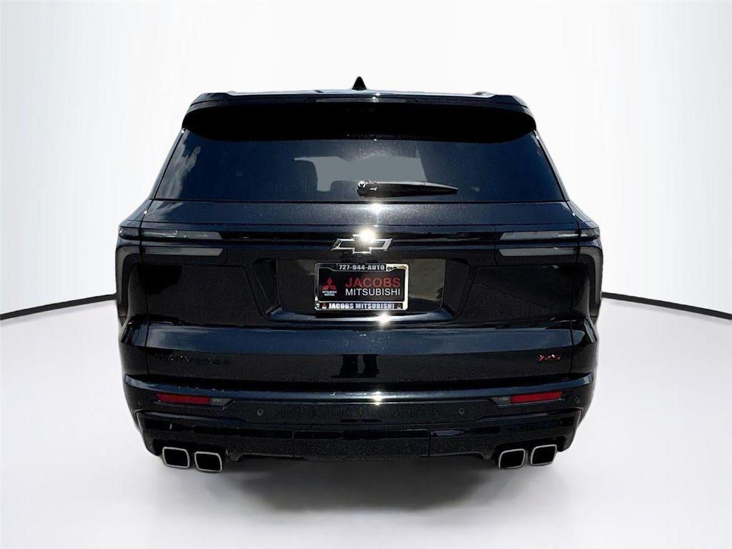 used 2024 Chevrolet Traverse car, priced at $44,000