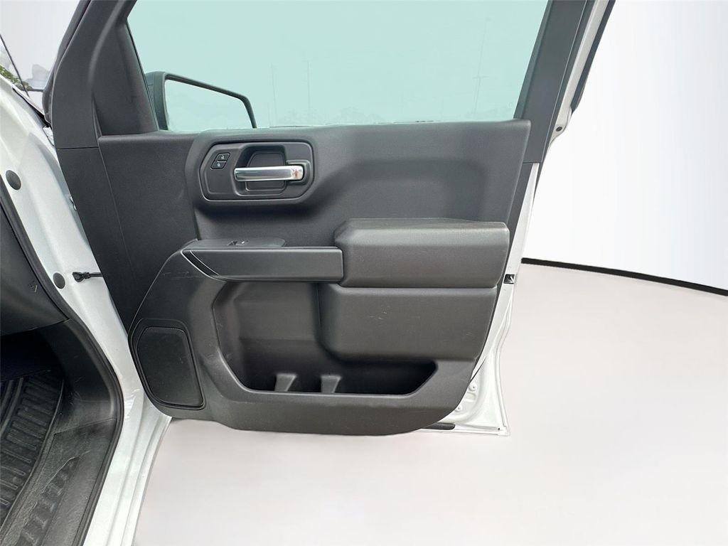 used 2023 GMC Sierra 1500 car, priced at $31,915