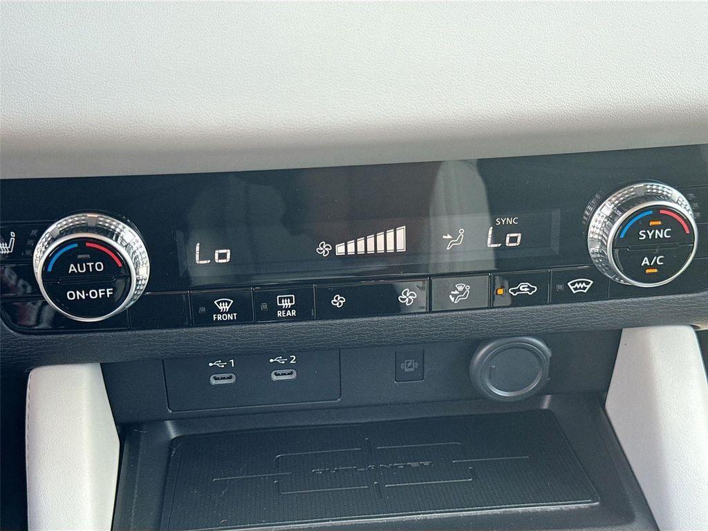 new 2025 Mitsubishi Outlander car, priced at $41,840