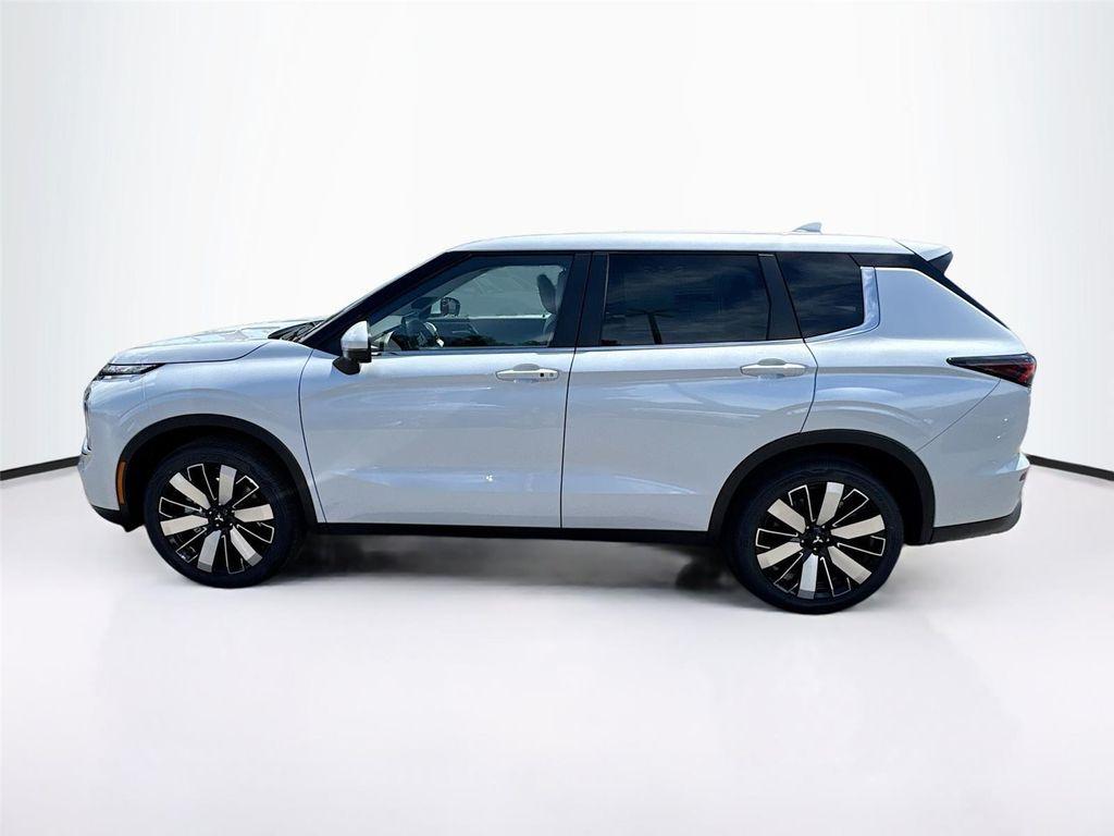 new 2025 Mitsubishi Outlander car, priced at $41,840