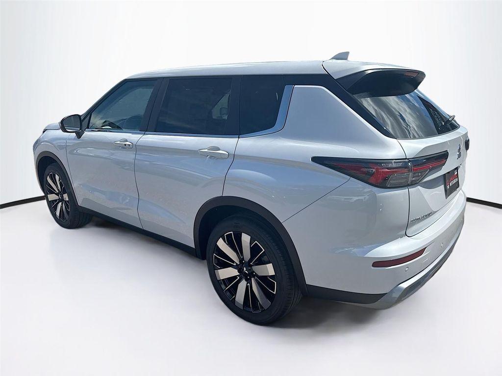 new 2025 Mitsubishi Outlander car, priced at $41,840