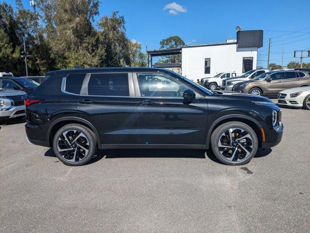 new 2024 Mitsubishi Outlander car, priced at $26,200