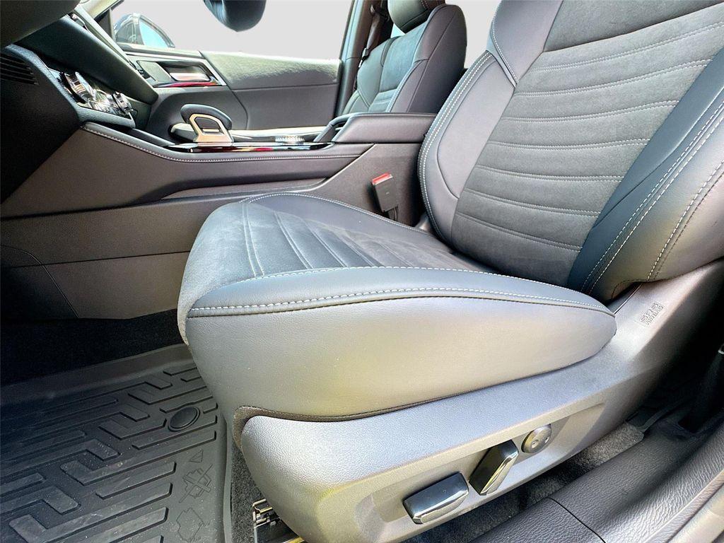 new 2025 Mitsubishi Outlander car, priced at $38,810