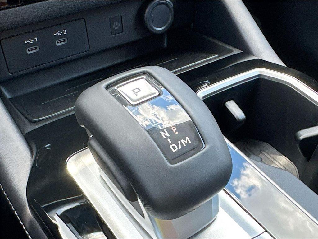 new 2025 Mitsubishi Outlander car, priced at $38,810