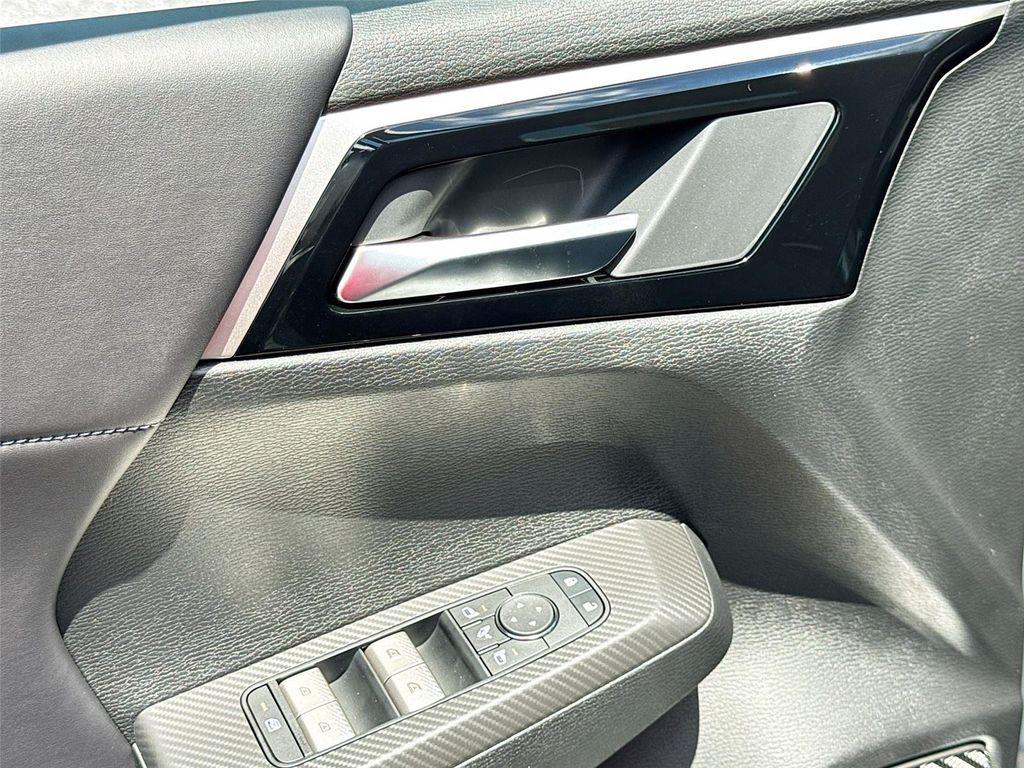 new 2025 Mitsubishi Outlander car, priced at $38,810