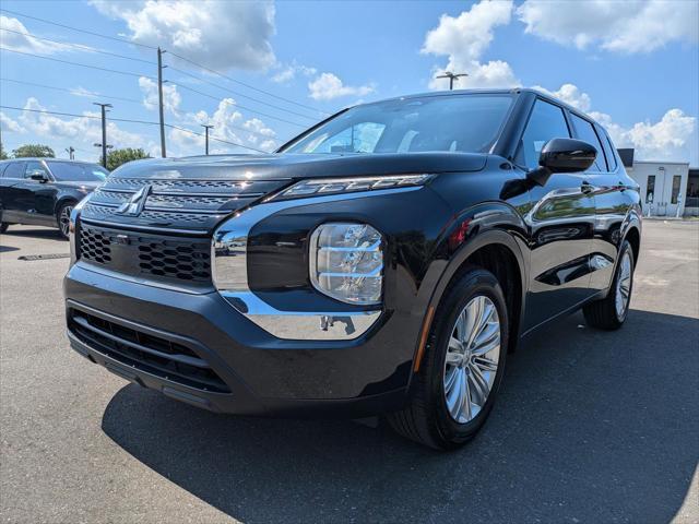used 2024 Mitsubishi Outlander car, priced at $23,924