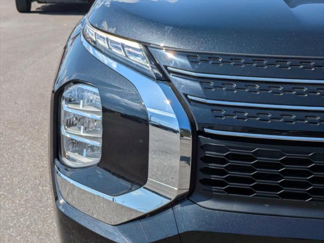 used 2024 Mitsubishi Outlander car, priced at $23,924