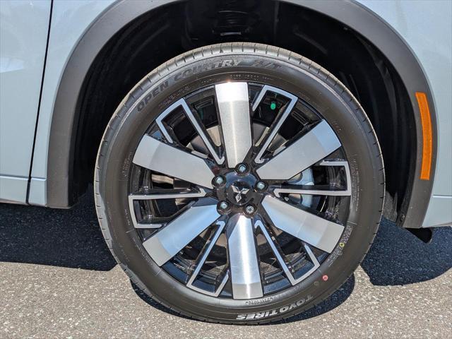new 2025 Mitsubishi Outlander car, priced at $38,880