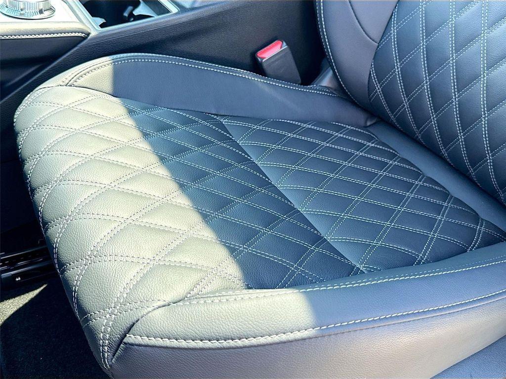 new 2025 Mitsubishi Outlander PHEV car, priced at $43,265