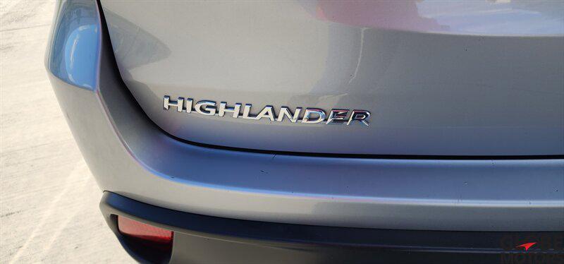 used 2015 Toyota Highlander car, priced at $17,995