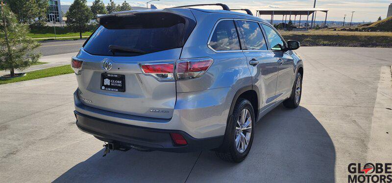 used 2015 Toyota Highlander car, priced at $17,995