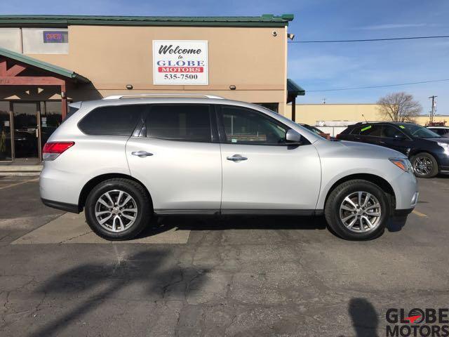 used 2016 Nissan Pathfinder car, priced at $10,877