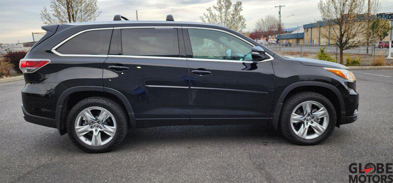 used 2016 Toyota Highlander car, priced at $23,995