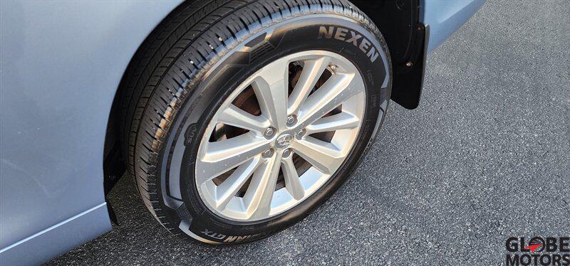 used 2008 Toyota Highlander Hybrid car, priced at $6,995