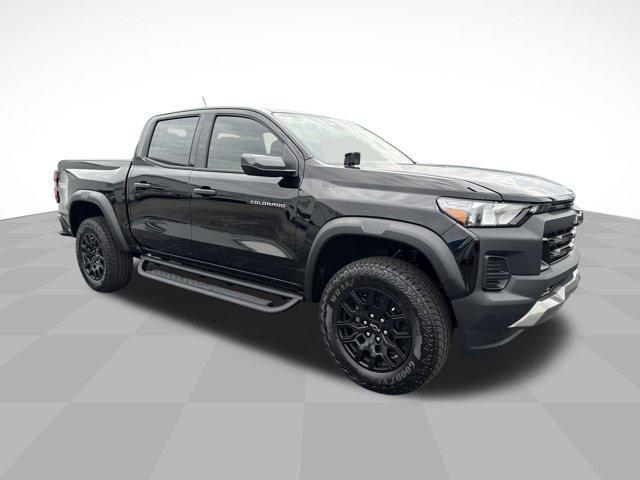 new 2025 Chevrolet Colorado car, priced at $44,700
