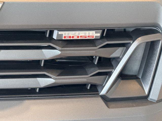 new 2025 Chevrolet Colorado car, priced at $44,700