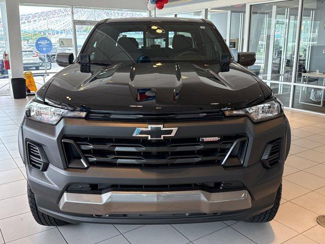 new 2025 Chevrolet Colorado car, priced at $44,700
