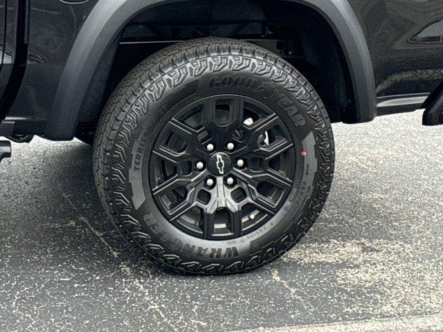 new 2025 Chevrolet Colorado car, priced at $44,700