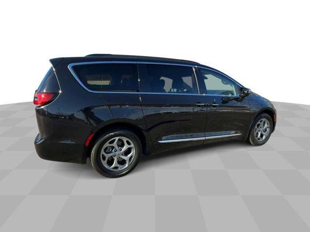 used 2023 Chrysler Pacifica car, priced at $33,989