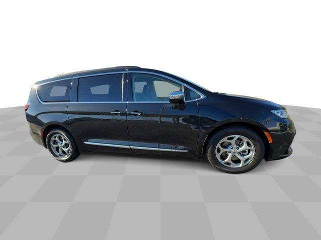 used 2023 Chrysler Pacifica car, priced at $33,989