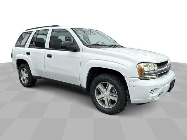 used 2004 Chevrolet TrailBlazer car, priced at $7,888