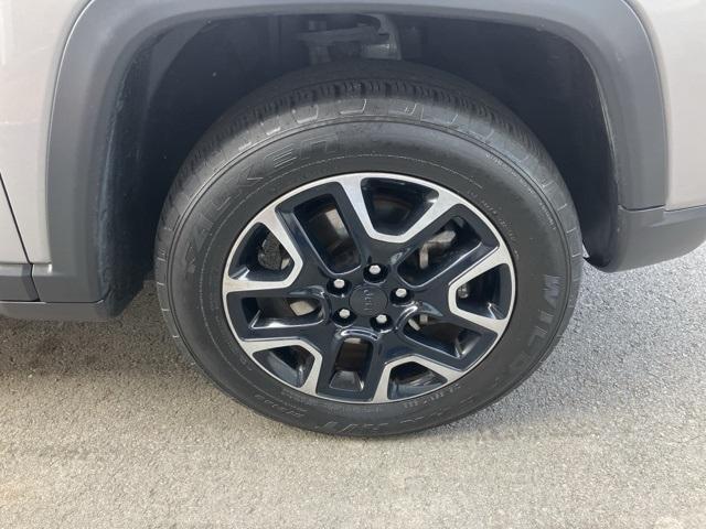 used 2019 Jeep Compass car, priced at $14,035