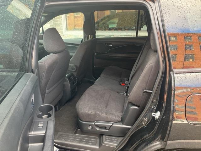 used 2022 Honda Pilot car, priced at $27,946