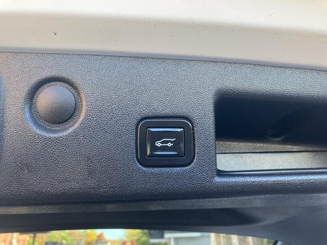 used 2019 Chevrolet Equinox car, priced at $14,182