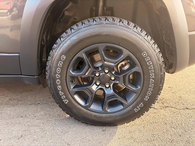 used 2022 Jeep Cherokee car, priced at $19,524